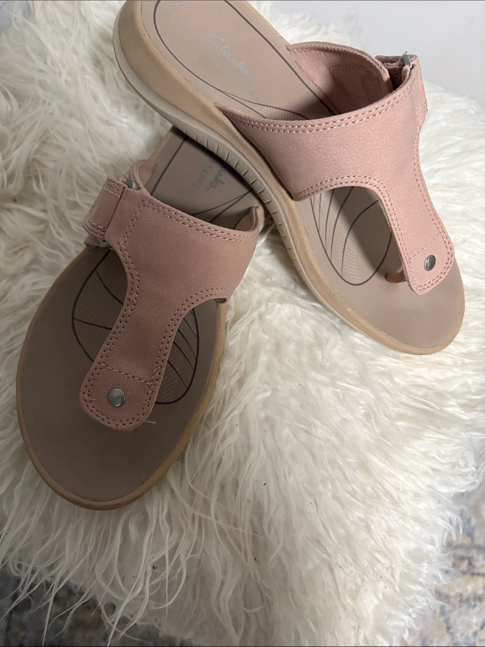 Clarks Women's Blush Pink Thong Sandals